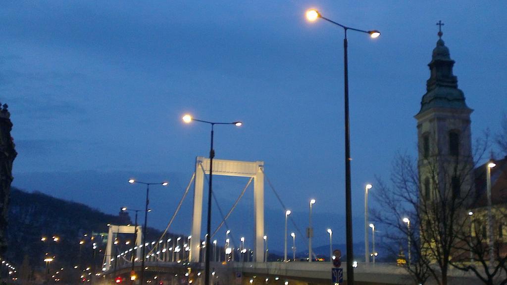 Apartman 4 You Boedapest Buitenkant foto