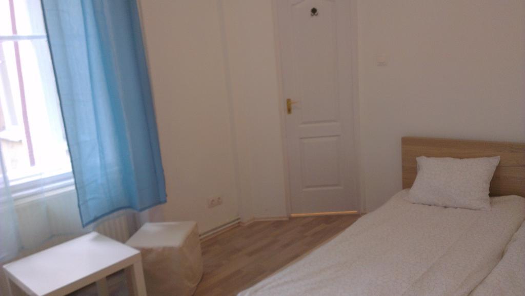Apartman 4 You Boedapest Buitenkant foto