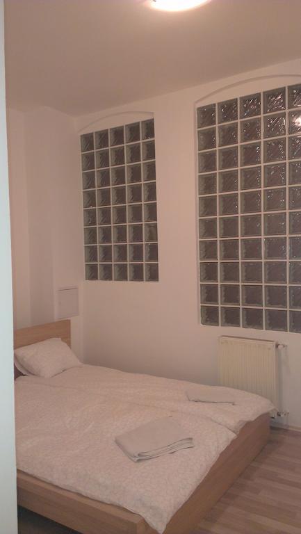 Apartman 4 You Boedapest Buitenkant foto