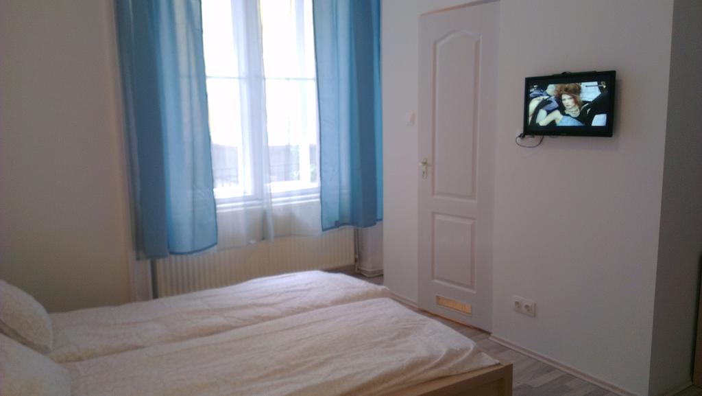 Apartman 4 You Boedapest Buitenkant foto