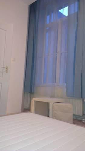 Apartman 4 You Boedapest Buitenkant foto